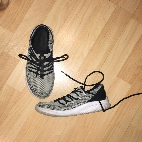 Champion Shoes - Athletic Tennis Shoes